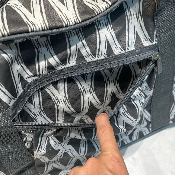 thirty-one All In Tote Duffel Bag Weekender Travel Overnight Weekender Gym Gray - Picture 3 of 11